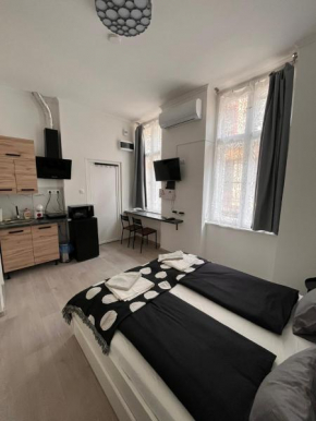 MaNo Studios Budapest I